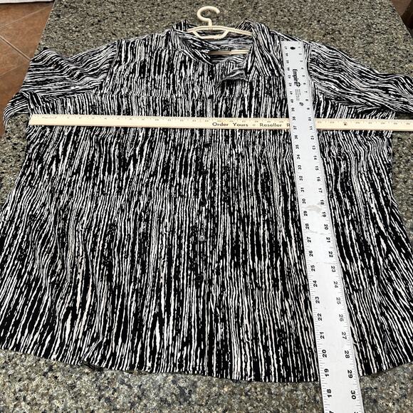 Essentials Womens Top 3X Black White Button Up 3/4 Sleeve LIGHT STAIN IN COLLAR - Picture 4 of 8